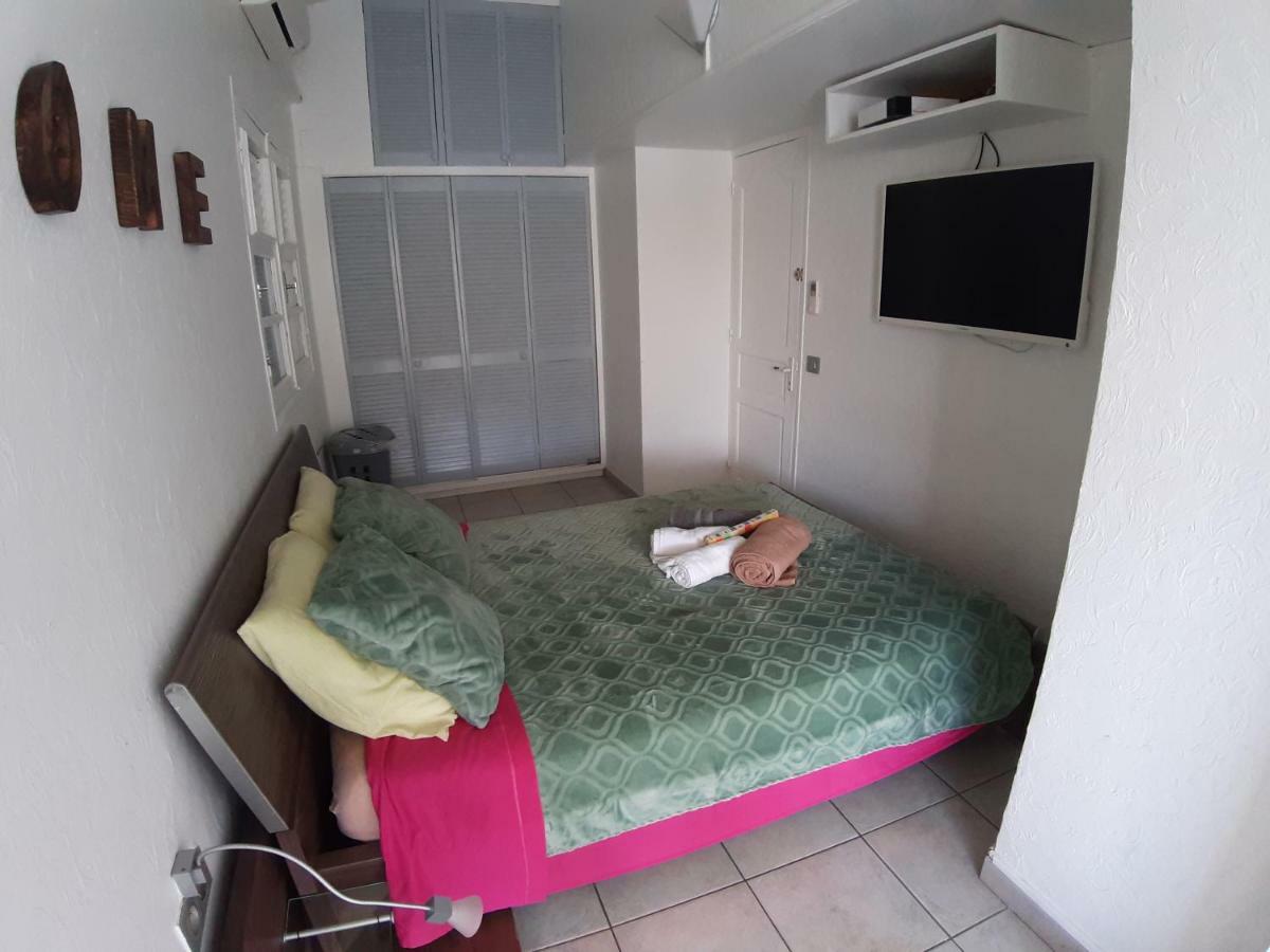 Vue Mer - Duplex F4 Marina Du Gosier لو جوسيير المظهر الخارجي الصورة