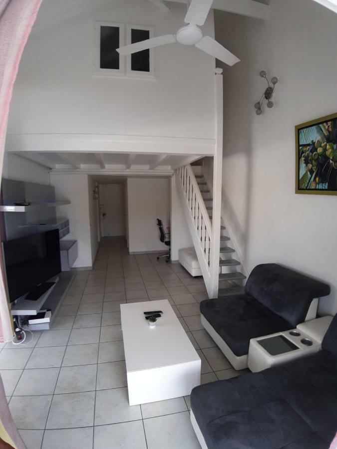 Vue Mer - Duplex F4 Marina Du Gosier لو جوسيير المظهر الخارجي الصورة